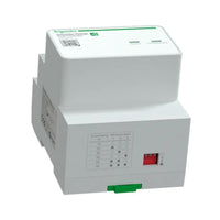 Κάτω όψη τριφασικού ελεγκτή ισχύος Schneider Charge Peak Controller για αποφυγή υπερφόρτωσης κατά τη φόρτιση ηλεκτρικού αυτοκινήτου